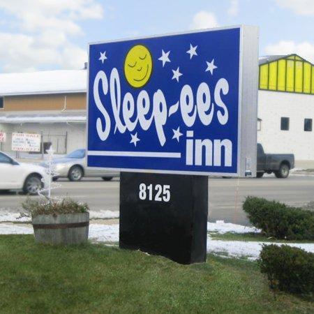 Sleep-Ees Inn, Saginaw & Frankenmuth Exterior photo
